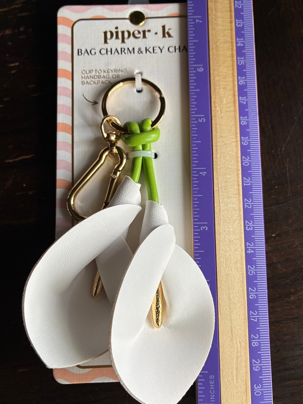 Piperlime White Floral Bag Charm Key. - Picture 2 of 6